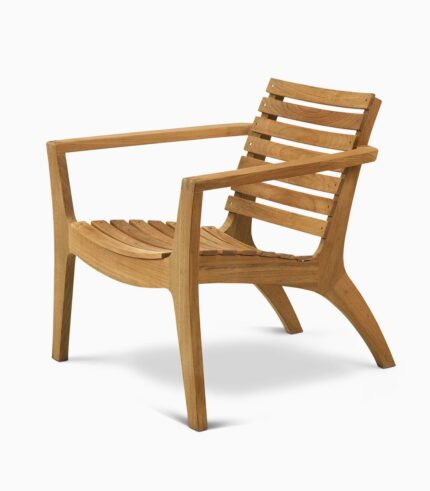 classic-wooden-chair-