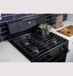 GE 30″ Freestanding Gas Range JGBS61RPSS - Image 3