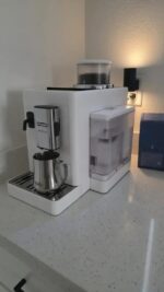 De’Longhi Rivelia Automatic Espresso Machine - Image 5
