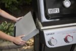 Weber Spirit E-325 Gas Grill - Image 9