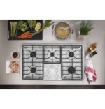GE 36″ Built-In Gas Cooktop JGP3036SLSS - Image 4