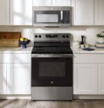 GE 30″ Freestanding Electric Range - Image 4