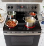GE 30″ Freestanding Electric Range - Image 3