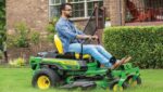 Z325E ZTrak™ Mower with 48-in. Deck - Image 3